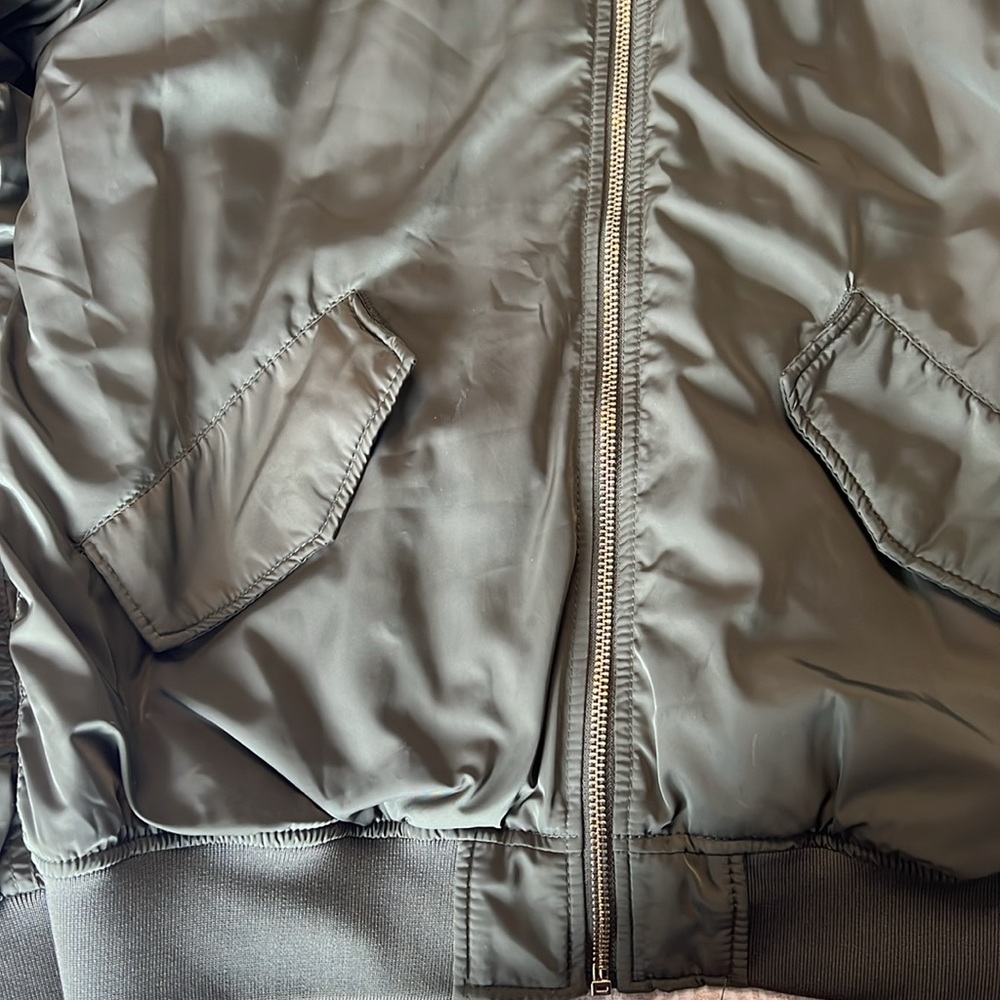 H&M | Bomber - Picture 2 of 4